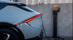 Ładowanie elektryka. Jak, gdzie i ile to kosztuje