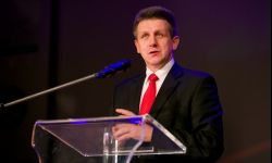 Poseł Bury wezwał do bojkotu Tesco