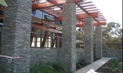 Otoczenie domu to nie tylko rośliny