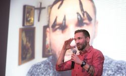 Przemek Kossakowski "na granicy zmysłów"