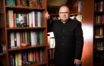 Prof. Piotr Kłodkowski. Akademik w niekończącej się podróży