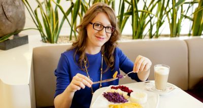 Woda, chłodnik i warzywne koktajle. Najlepsze na upały