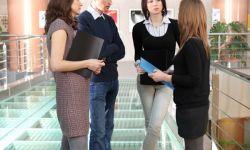 Budowanie sieci kontaktów w 8 krokach