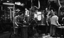 Historia Krośnieńskich Hut Szkła na starych fotografiach