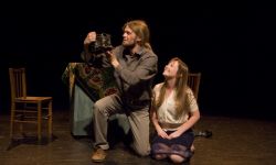 W niedzielę spektakl "Za szafą" Teatru Przedmieście