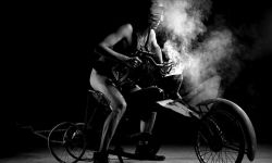 W Dagart Galerie - Michał Drozd i jego człowiek na wehikule