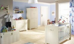 Modny trend? Białe meble w dziecięcym pokoju