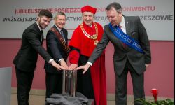 Uczelnia w kapsule czasu. 20 lat Wyższej Szkoły Informatyki i Zarządzania