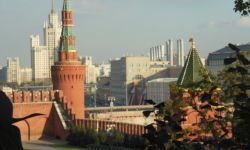 Matuszka Moskwa. Portret rodzinny bez retuszu. Reportaż Anny Konieckiej