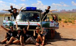 5 wypraw busem przez świat nauczyło nas wiary w ludzi