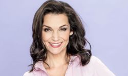 Pomagam, bo zaklinam swój dobry czas. Rozmowa z Olgą Bończyk, aktorką i piosenkarką