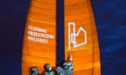 Video mapping, rzeszowski pomnik w abstrakcyjnych formach