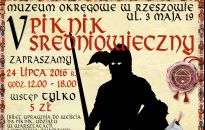 Zawody rycerskie, strzelanie z łuku. Piknik średniowieczny w Rzeszowie