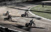 Dorota Kędzierzawska kręci film o żużlu. Zaprasza statystów na plan