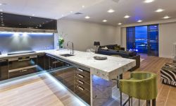 Z kamienia, drewna, szkła czy z kompozytów? Wybieramy blat do kuchni