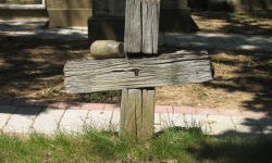 Pamięć. Wielkie nekropolie, nieznane mogiły...