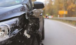 Jesteś uczestnikiem kolizji drogowej lub wypadku masz pewne prawa i obowiązki