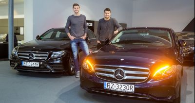 Siatkarscy mistrzowie świata w limuzynach Mercedesa