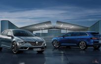 Renault talisman ze statueką luksusowej marki roku
