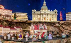 Szopka w Kielanówce z nowinką - miniaturą portu lotniczego w Jasionce 