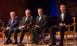 Profesorowie i sportowcy Honorowymi Obywatelami Rzeszowa