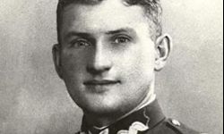 Płk. Łukasz Ciepliński i połknięty medalik 