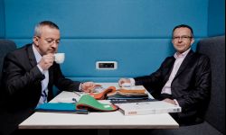 Krzesła stadionowe Krzanowskich będą produkowane w Katarze