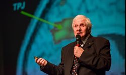 Prof. Vetulani: Nie tyle do myślenia, co do przeżycia służy nam mózg!