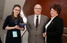 Od lewej: Marcelina Poręba, Prezes ELSA Rzeszów, prof. dr hab. Sylwester Czopek, Prorektor ds. Nauki UR, prof. UR dr hab. Elżbieta Dynia (fot. T. Poźniak)