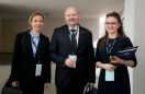 Od lewej: dr Małgorzata Polkowska, ULC, Piotr Ołowski, Prezes ULC, Marcelina Poręba, Prezes ELSA Rzeszów (fot. T. Poźniak)