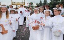 Boże Ciało - społeczny fenomen i teologiczna tajemnica