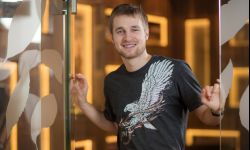 Tanie noclegi i piękne widoki - podróżnik Patryk Świątek o wakacjach last minute