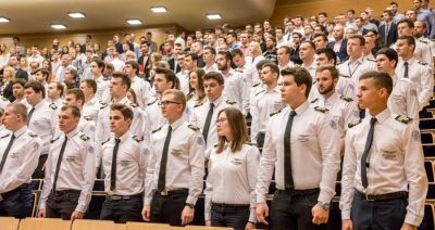 Będzie samolot dla studentów. Marszałek płaci