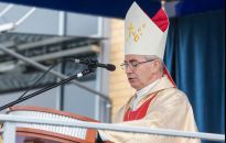 Premier Beata Szydło na rozpoczęciu roku szkolnego w Dobrzechowie