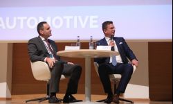 TSLA EXPO 2017: Fabryki bez ludzi? Jeszcze nie teraz. Roboty wciąż słuchają człowieka