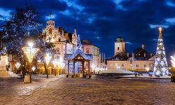 Bombki, choinki, sople - w grudniu Rzeszów rozbłyśnie świątecznymi iluminacjami