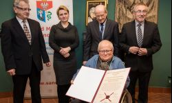 Janusz Szuber Honorowym Obywatelem Sanoka