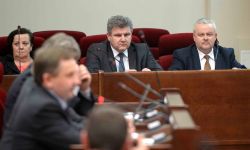 Jest wniosek o odwołanie marszałka   