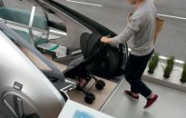 Renault EZ-GO - światowa premiera pojazdu-robota