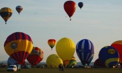 Loty balonów, koncerty i młodszy brat Micka Jaggera na Balonach nad Krosnem