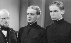 Projekcja filmu "Młody las" w piątek w Ogrodach Bernardyńskich 