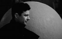 Podkarpacka firma Betonovo produkuje Ławki Niepodległości dla całej Polski