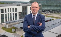 RARR i Aeropolis - w 15 lat zmieniono pola wokół Rzeszowa na fabryki