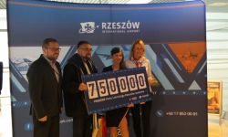 750-tysięczny pasażer na lotnisku w Jasionce