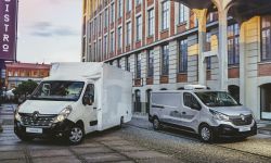 RENAULT ZOSTAŁO LIDEREM  RYNKU SAMOCHODÓW  DOSTAWCZYCH W POLSCE