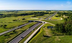 Szybciej z Rzeszowa do Łodzi. Nowa ekspresówka S74 coraz bliżej