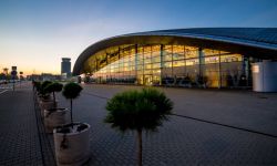 Po 14 sierpnia płatny parking na lotnisku w Jasionce 