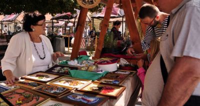 Jarmark Jarosławski jak kiedyś - kupcy znów rozłożyli towary