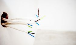 Jak poprawnie wykonać bruzdowanie pod instalację