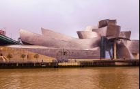 Przeczekać wirus. Książki, filmy koncerty i wirtualne wystawy w sieci